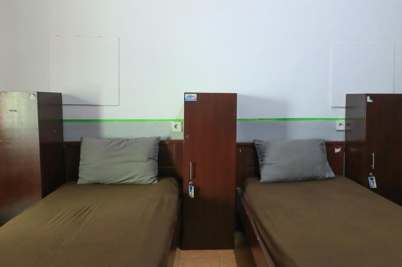 Guest House Rumah Lombok Syariah มาตารัม ภายนอก รูปภาพ