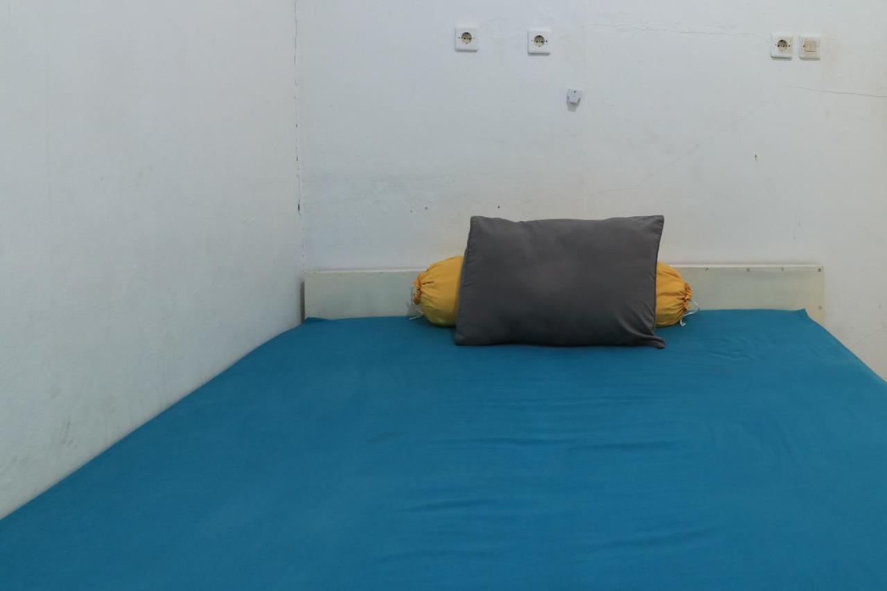 Guest House Rumah Lombok Syariah มาตารัม ภายนอก รูปภาพ