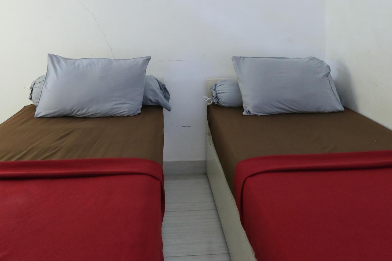 Guest House Rumah Lombok Syariah มาตารัม ภายนอก รูปภาพ